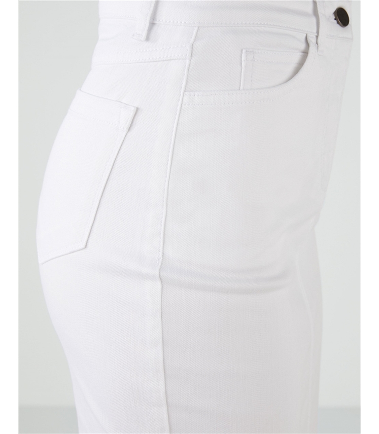 white denim skirt size 18