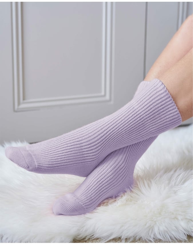 Ribbed Cashmere Socks