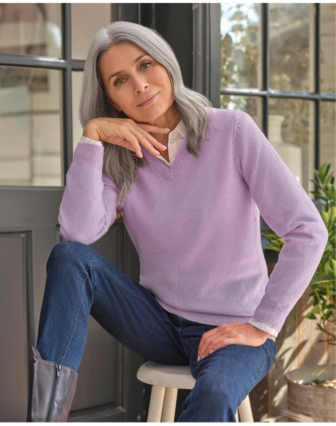 Womens Lambswool V Neck Sweater