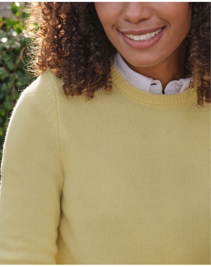 Womens Lambswool Crew