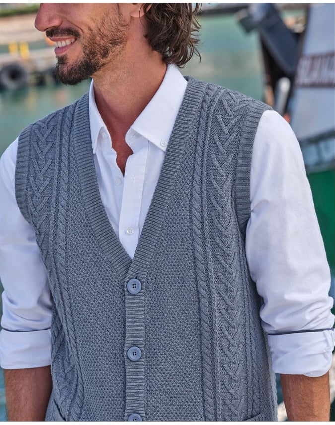 Mens Cable Vest