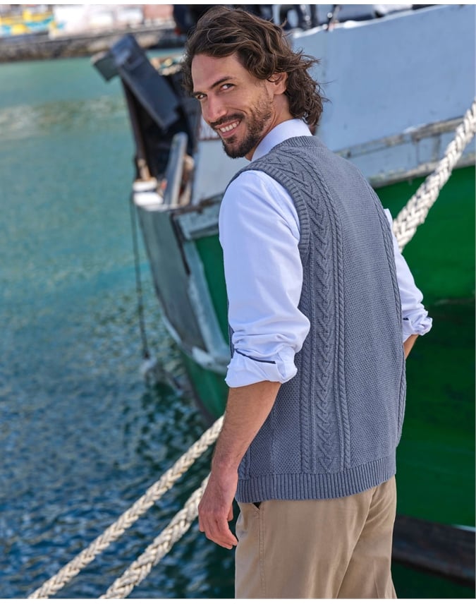 Mens Cable Vest