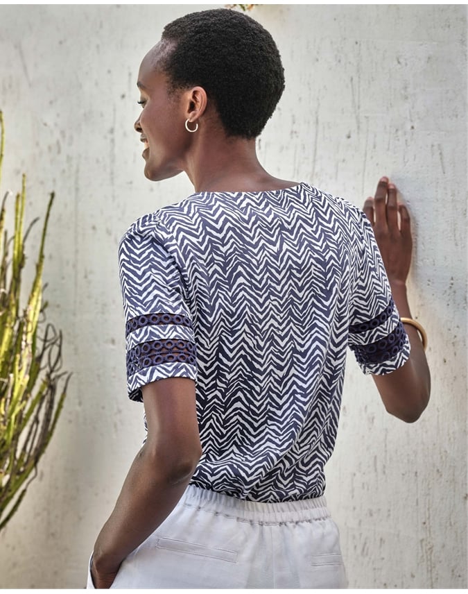 Lace Sleeve Detail Tee