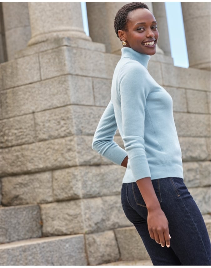 Womens Cashmere Turtle Neck Sweater
