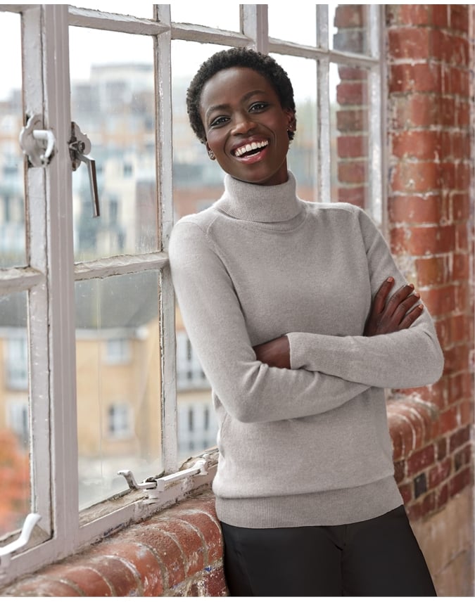 Womens Cashmere Turtle Neck Sweater