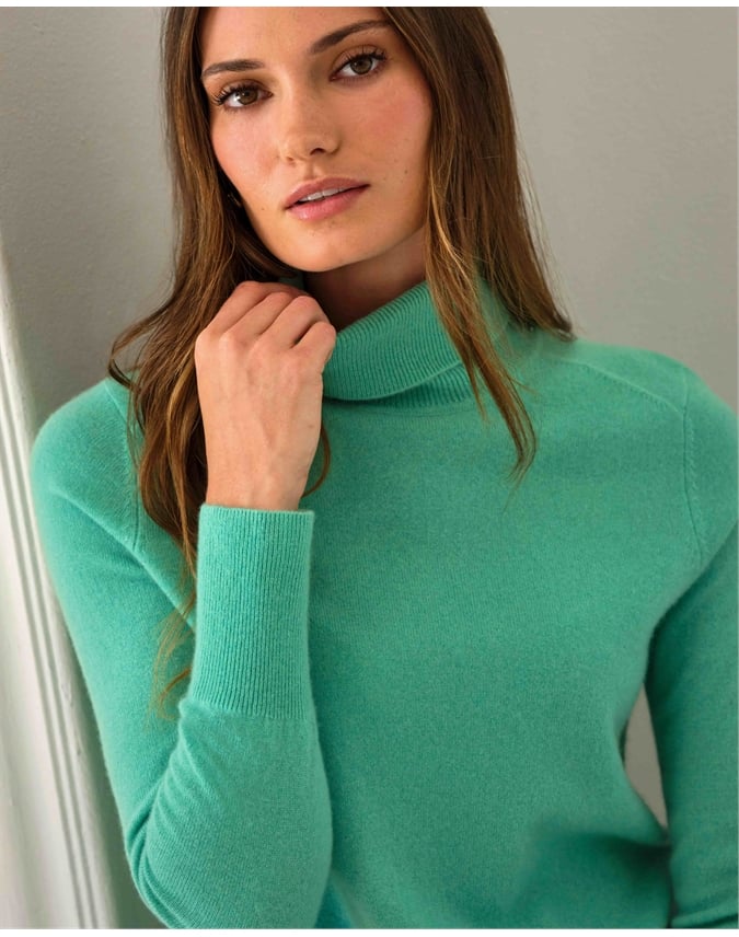 Womens Cashmere Turtle Neck Sweater