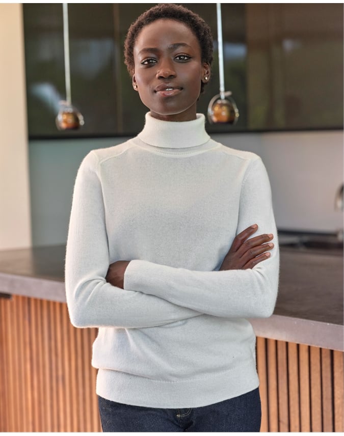 Womens Cashmere Turtle Neck Sweater