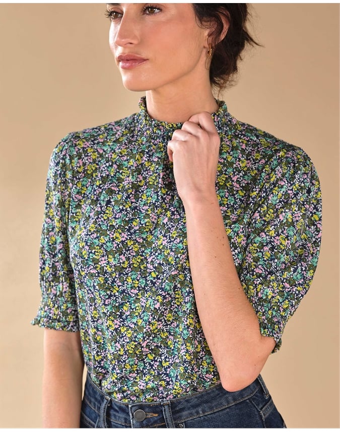 Shirred Short Sleeve Turtle Neck