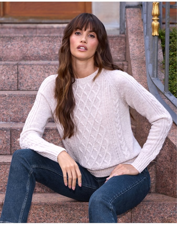 Cable Crew Neck Cashmere Sweater