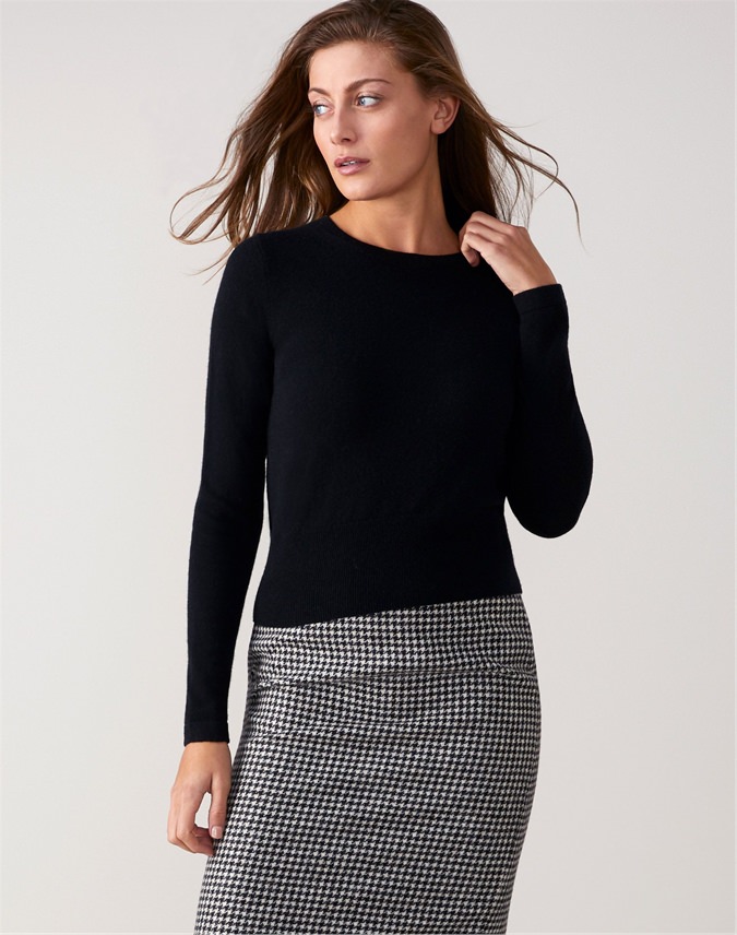 Black | Cashmere Cropped Sweater | Pure Collection