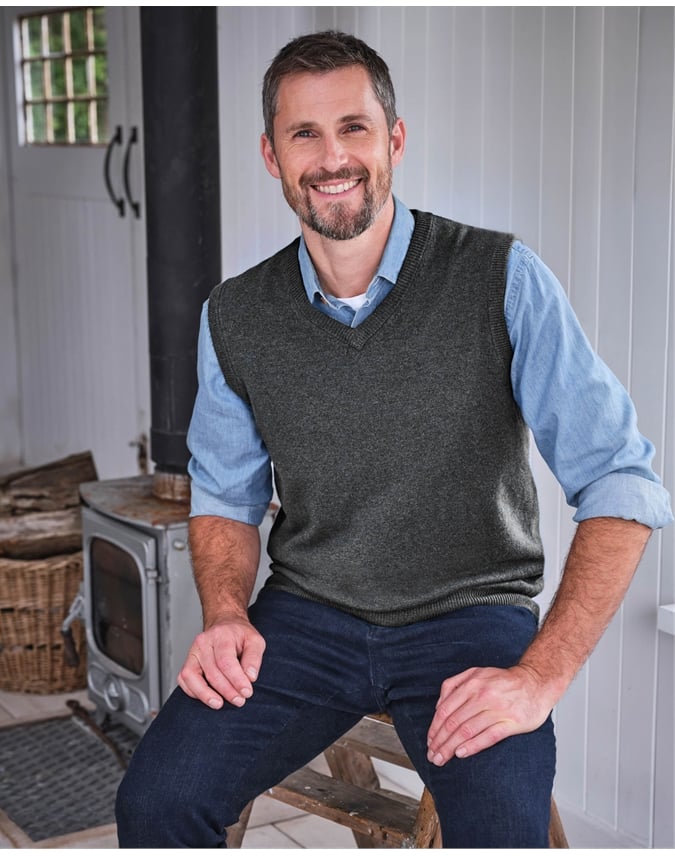 Mens Classic Lambswool Vest