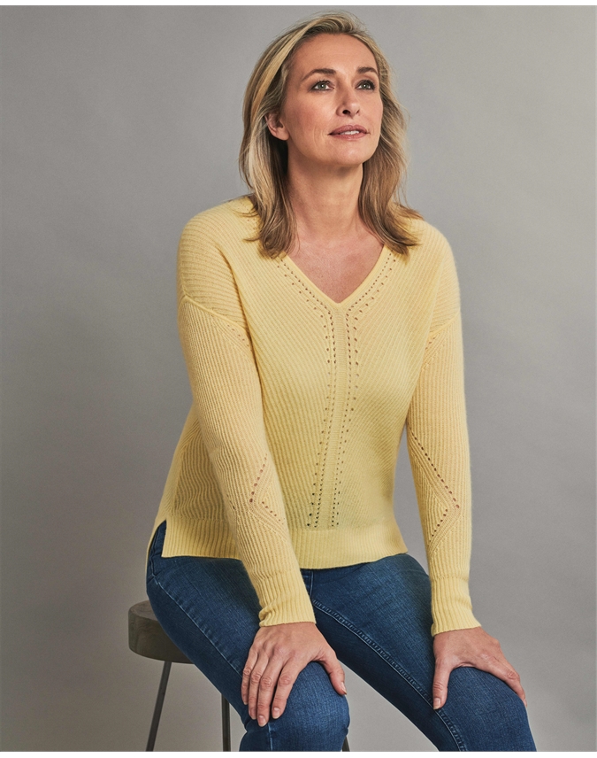 Gassato Pointelle Detail V Neck Sweater Gassato Pointelle Detail V Neck Sweater