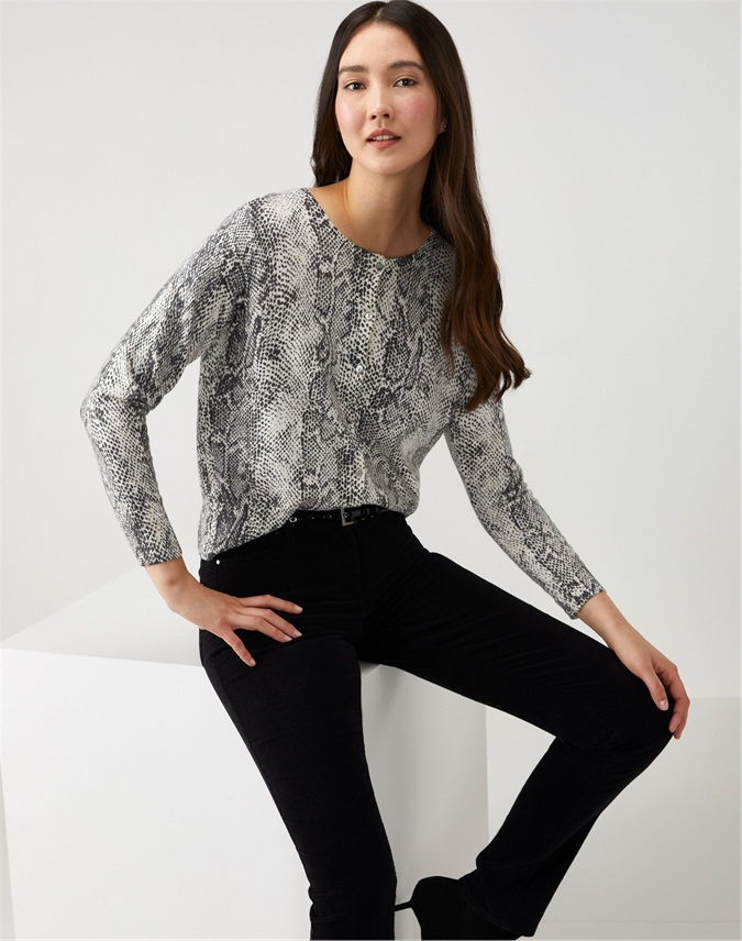 Relaxed Cropped Cardigan