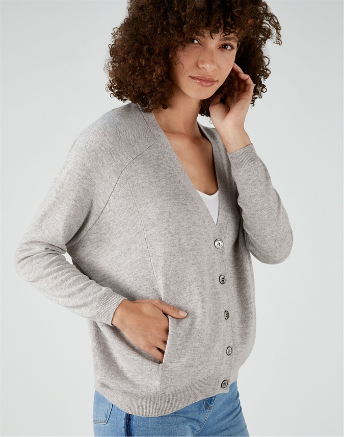 raglan neck