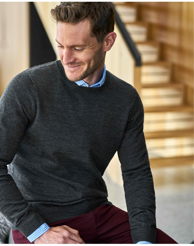 Atticus Afgift Tæmme Charcoal | Merino Crew Neck Sweater | Pure Collection