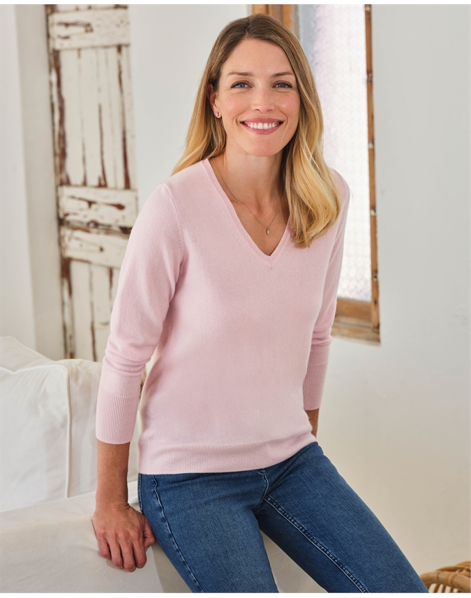 Soft Oyster | Cashmere V Neck Sweater | Pure Collection
