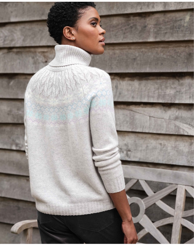 Cashmere Cable Yoke Roll neck Sweater