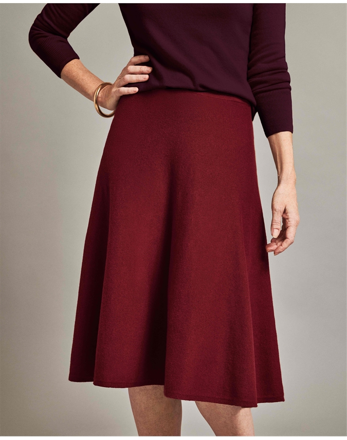 Fantastisch Treinstation Met name Deep Claret | Knitted Fit And Flare Skirt | Pure Collection