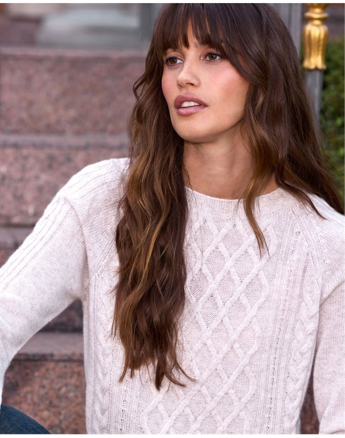 Cable Crew Neck Cashmere Sweater