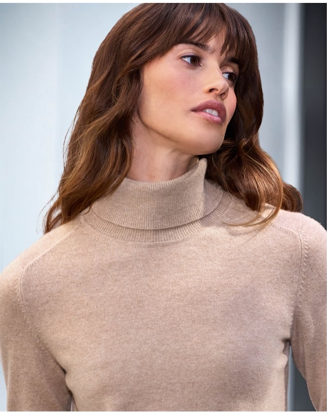 Womens Cashmere Turtle Neck Sweater