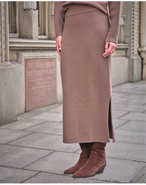 Cashmere Blend Knitted Ribbed Skirt