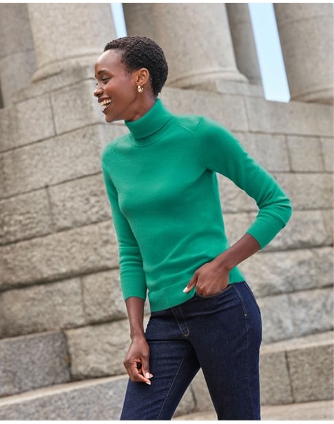 Womens Cashmere Turtle Neck Sweater