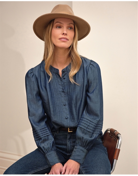 Tencel Collarless Pleated Blouse