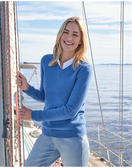 Womens Lambswool V Neck Sweater