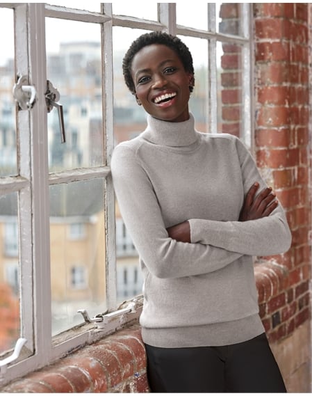 Womens Cashmere Turtle Neck Sweater