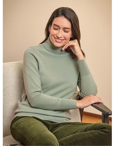 Womens Cashmere Turtle Neck Sweater