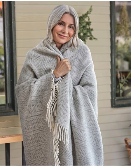 Pure Wool Beehive Throw