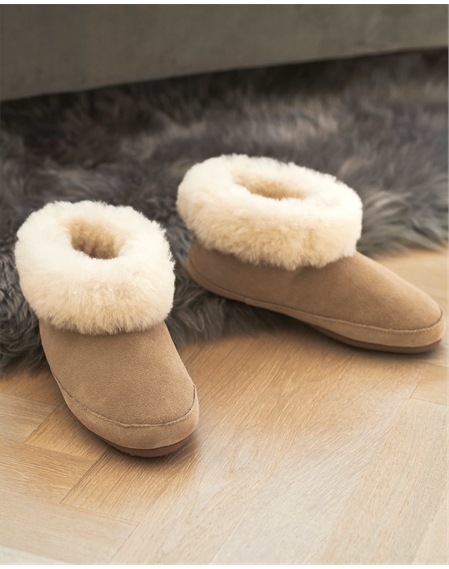 Luxury Sheepskin Slippers and Cashmere Socks | Pure Collection