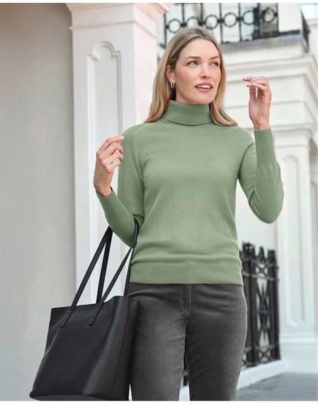 Womens Cashmere Turtle Neck Sweater