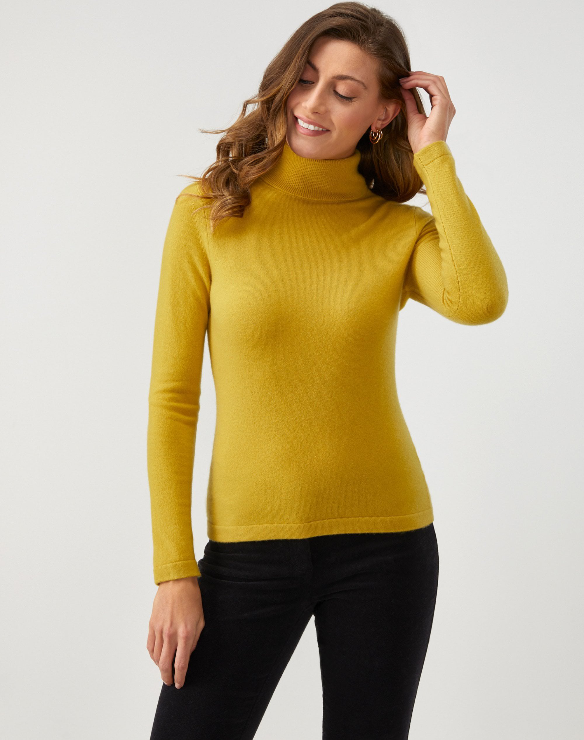 Amber | Cashmere Roll Neck Sweater | Pure Collection