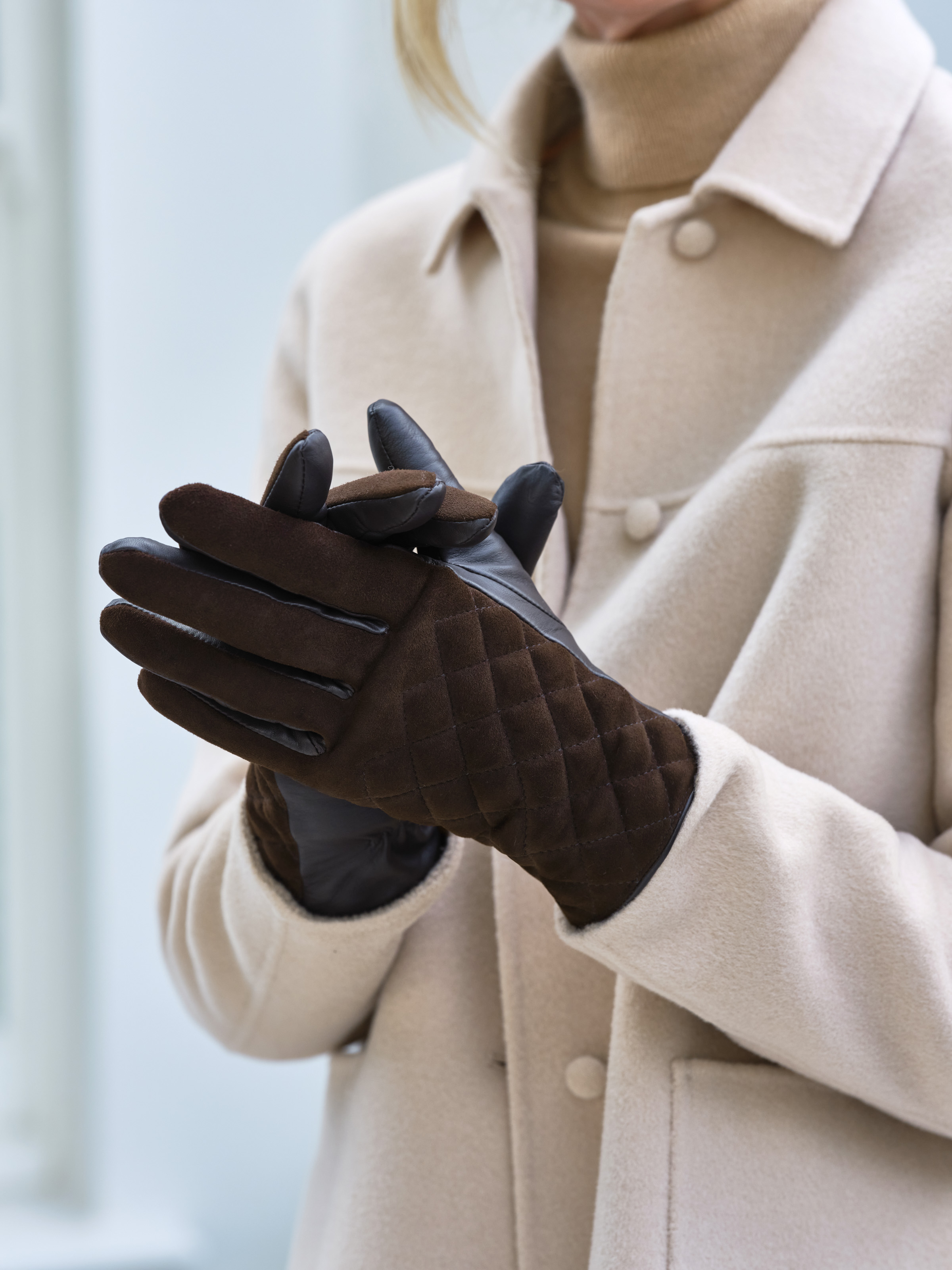 GLOVES IN CHOCOLATE BROWN WOOL 462397