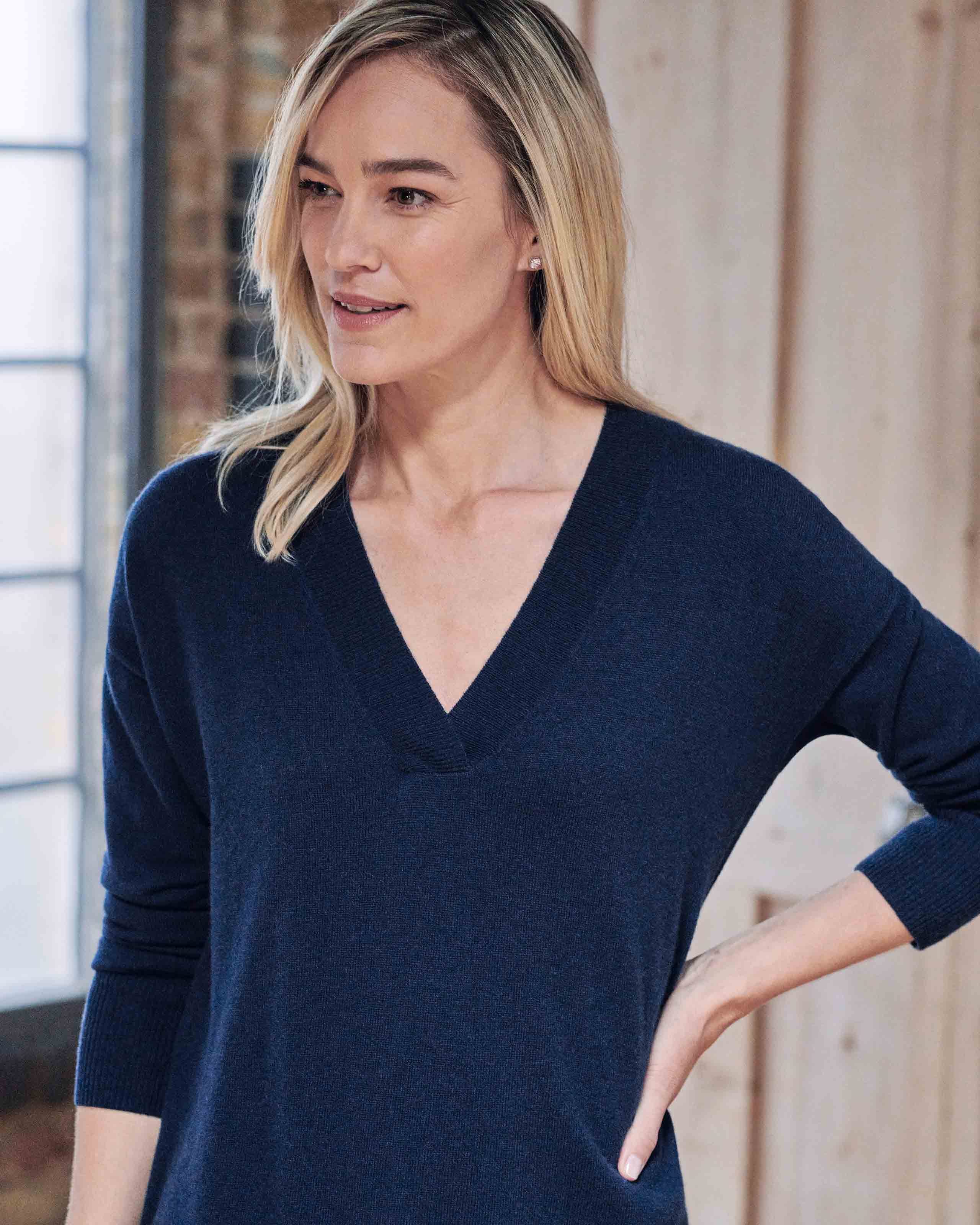 french-navy-wool-cashmere-v-neck-longline-sweater-pure-collection